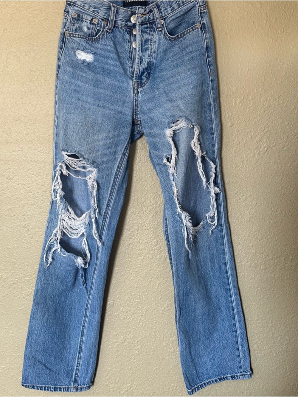 Aeropostale Light Blue Distressed Straight Leg Jeans